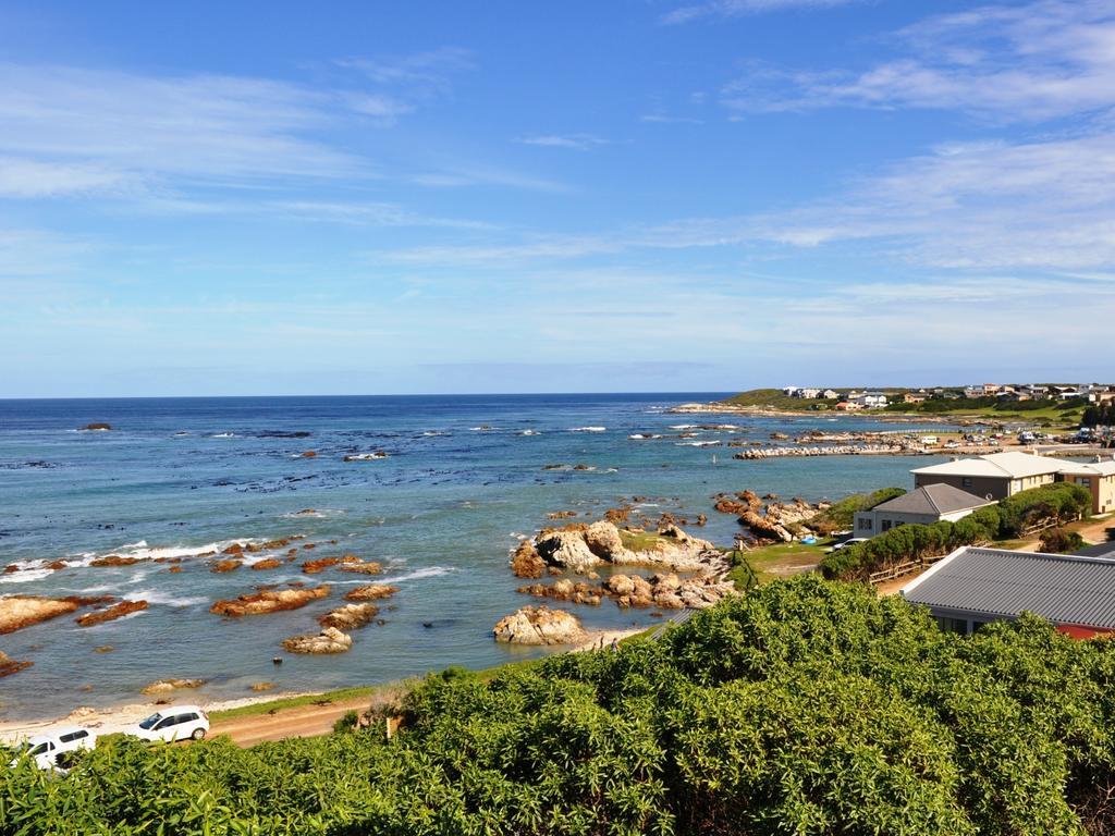 Great White Accommodation Kleinbaai エクステリア 写真