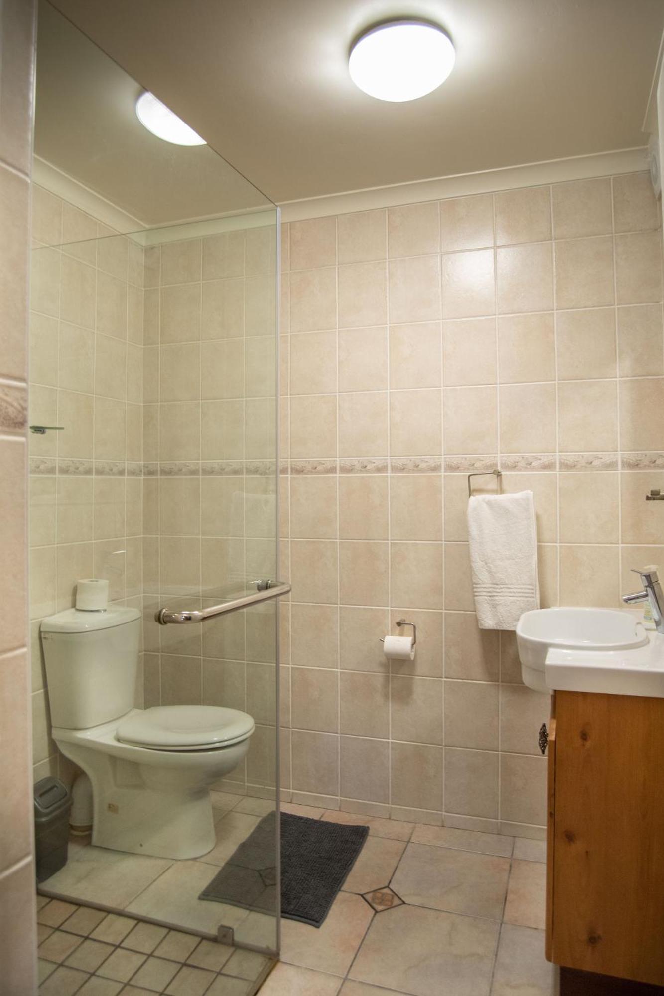 Great White Accommodation Kleinbaai エクステリア 写真