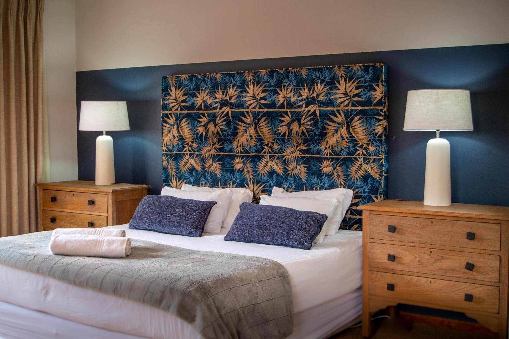 Great White Accommodation Kleinbaai エクステリア 写真